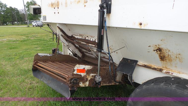 image for item K8302 RotoMix 533-16 Hay Pro feed mixer