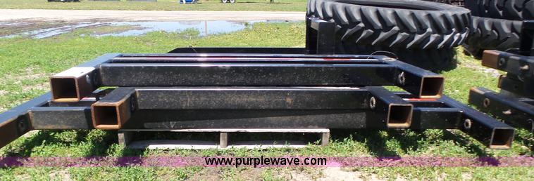 image for item K8312 B&B gooseneck trailer side outriggers