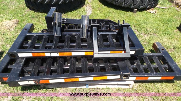 image for item K8312 B&B gooseneck trailer side outriggers