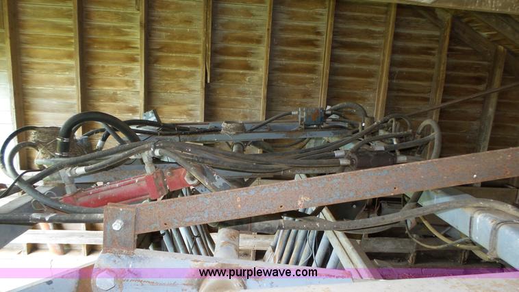 image for item K8314 Dodge cattle chute
