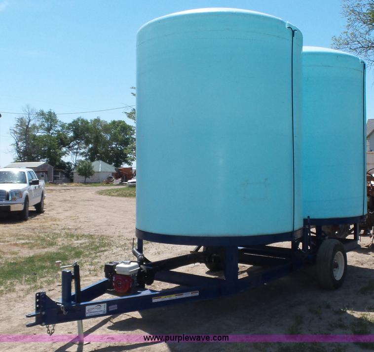 image for item K8348 2012 JD Skiles MFD2012 fertilizer delivery trailer