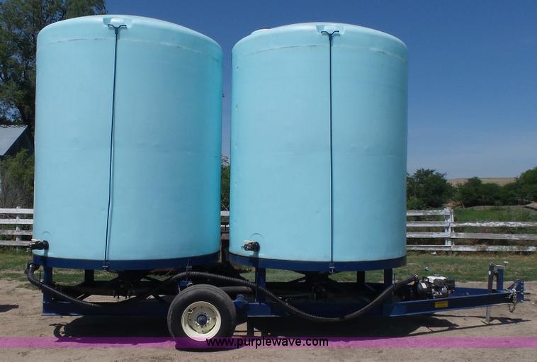 image for item K8348 2012 JD Skiles MFD2012 fertilizer delivery trailer