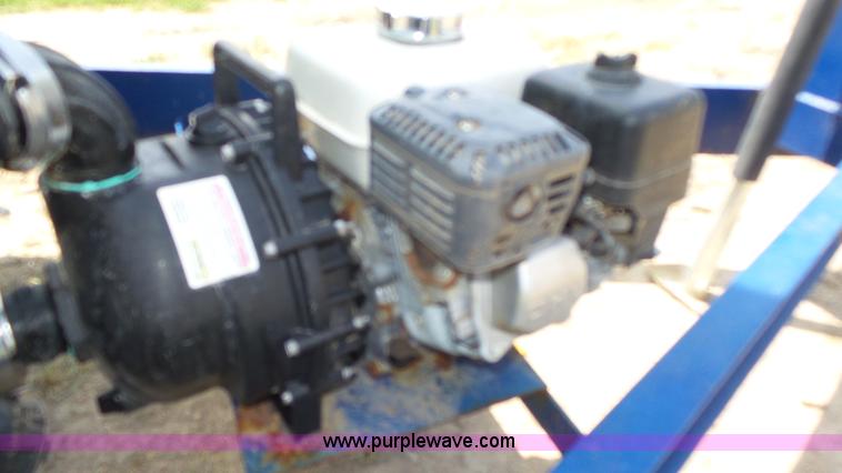 image for item K8348 2012 JD Skiles MFD2012 fertilizer delivery trailer