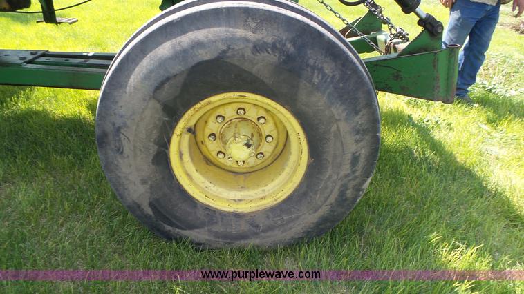 image for item K8351 1973 John Deere 4630 tractor