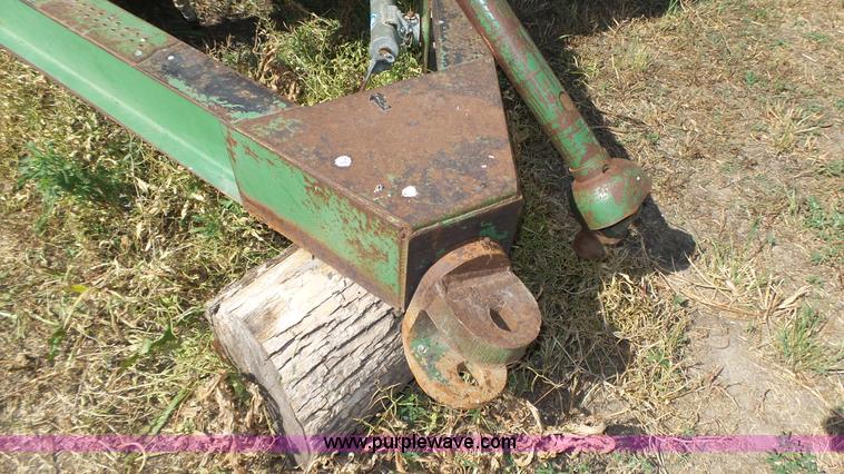 image for item K8354 John Deere 400 grain cart
