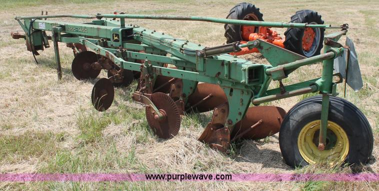 image for item K8854 John Deere 1450 five bottom plow