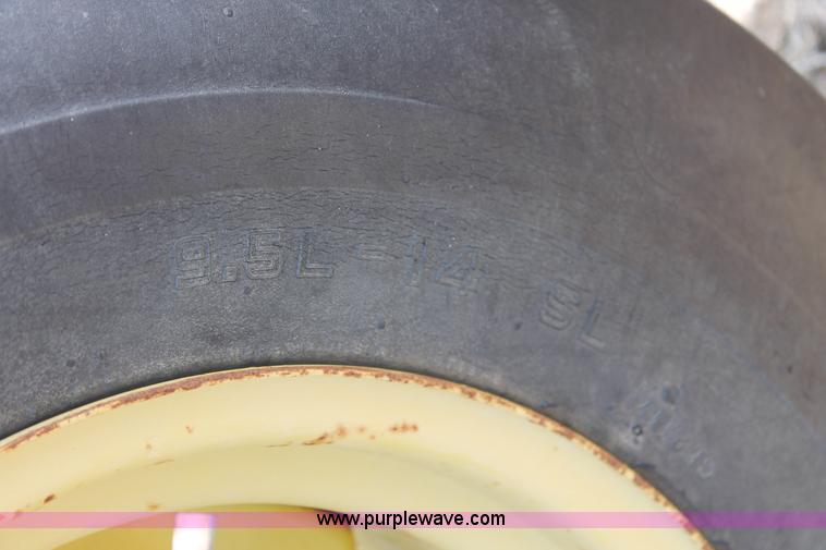 image for item K8854 John Deere 1450 five bottom plow