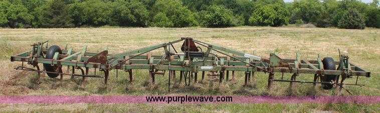 image for item K8856 John Deere 1100 field cultivator