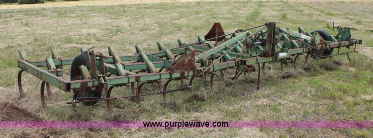 image for item K8856 John Deere 1100 field cultivator