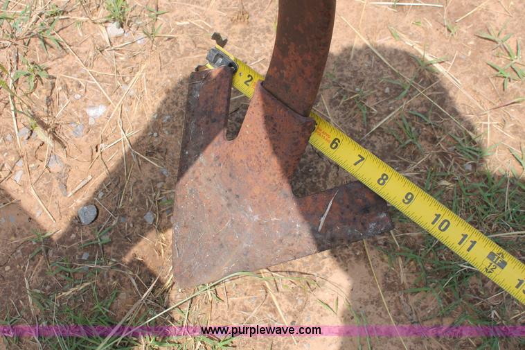 image for item K8856 John Deere 1100 field cultivator