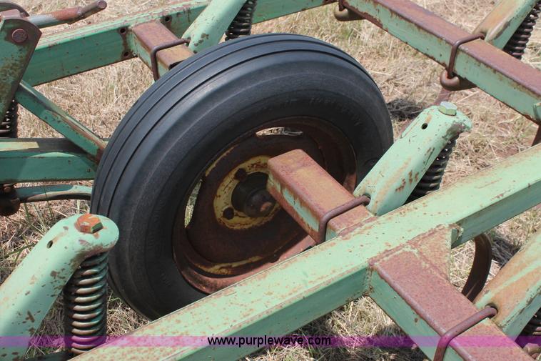 image for item K8856 John Deere 1100 field cultivator