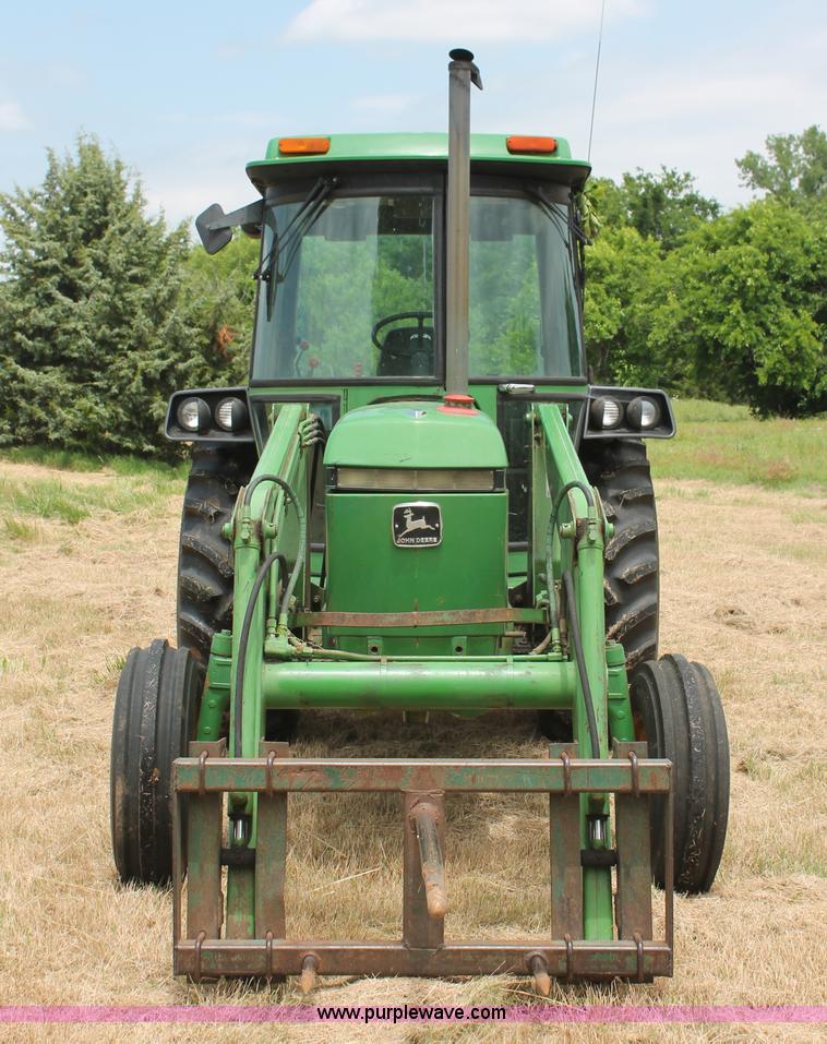 image for item K8857 1983 John Deere 2550 tractor