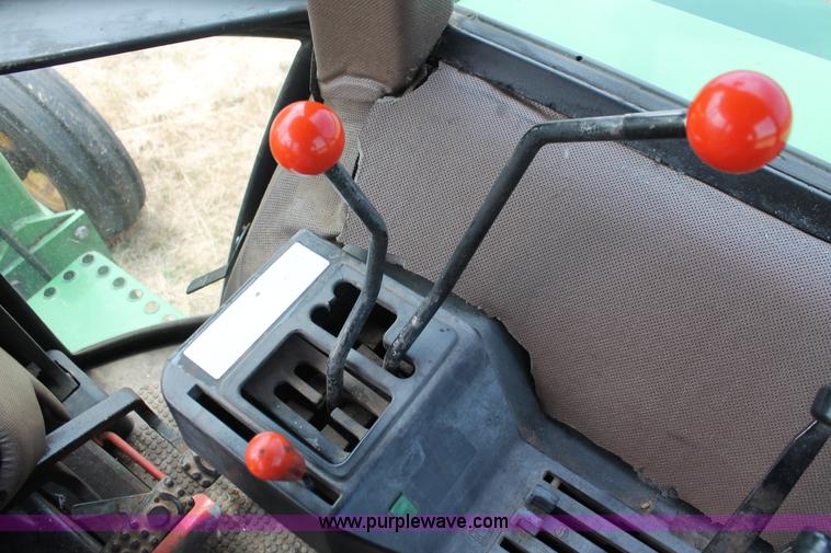 image for item K8857 1983 John Deere 2550 tractor