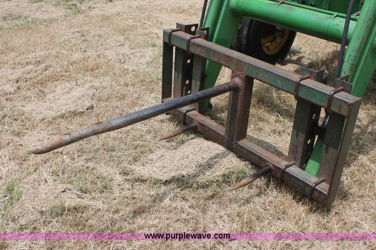 image for item K8857 1983 John Deere 2550 tractor