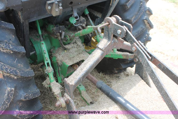 image for item K8857 1983 John Deere 2550 tractor