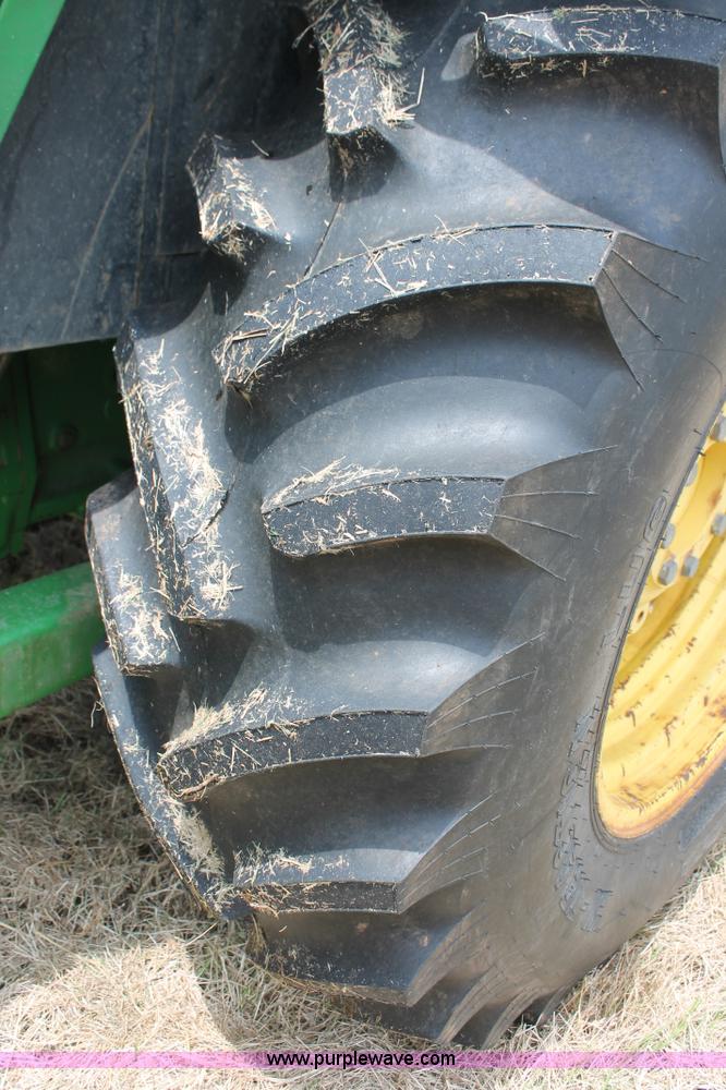 image for item K8857 1983 John Deere 2550 tractor