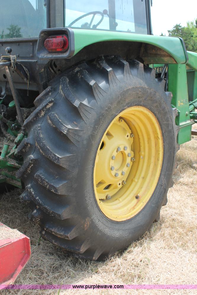 image for item K8857 1983 John Deere 2550 tractor