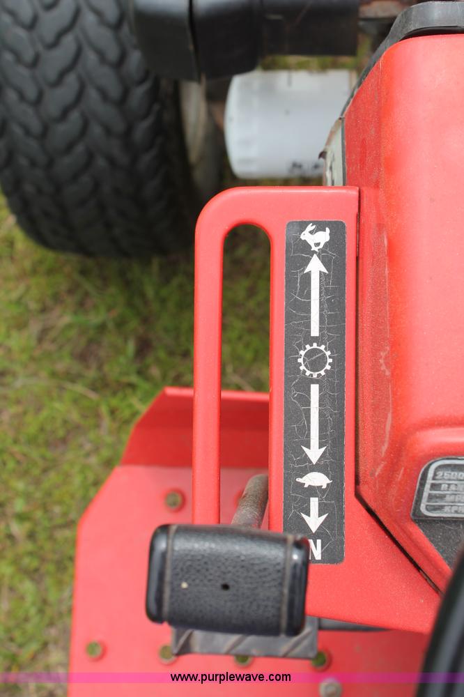 image for item K8858 1991 Massey-Ferguson 1010 Series 2961 tractor