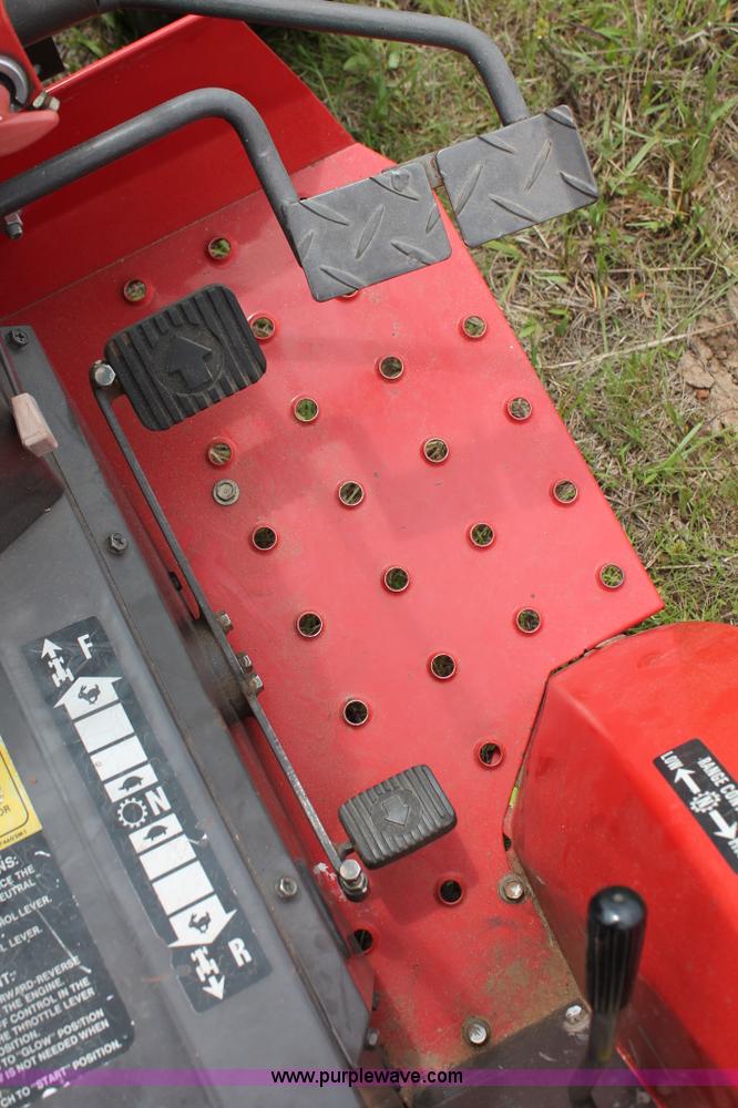 image for item K8858 1991 Massey-Ferguson 1010 Series 2961 tractor