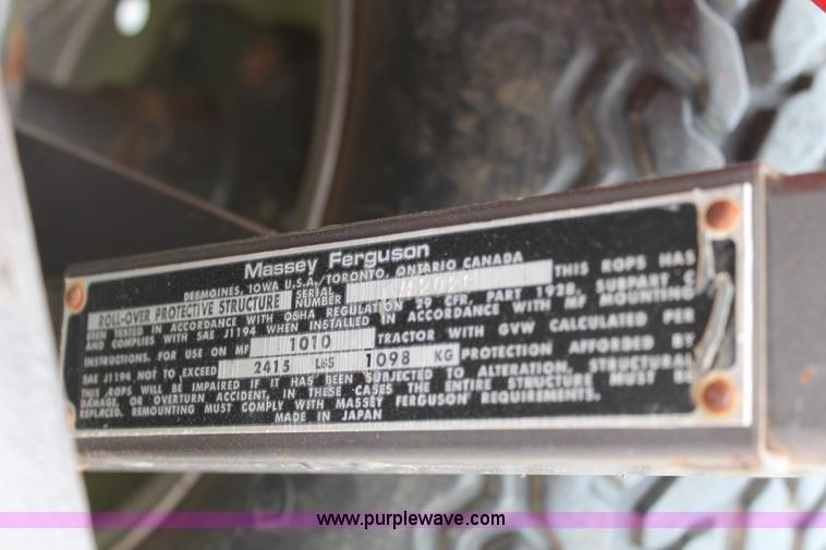 image for item K8858 1991 Massey-Ferguson 1010 Series 2961 tractor