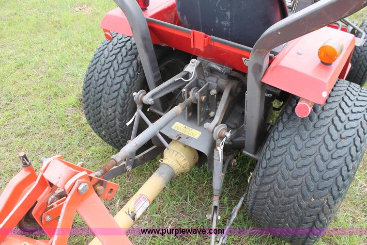 image for item K8858 1991 Massey-Ferguson 1010 Series 2961 tractor