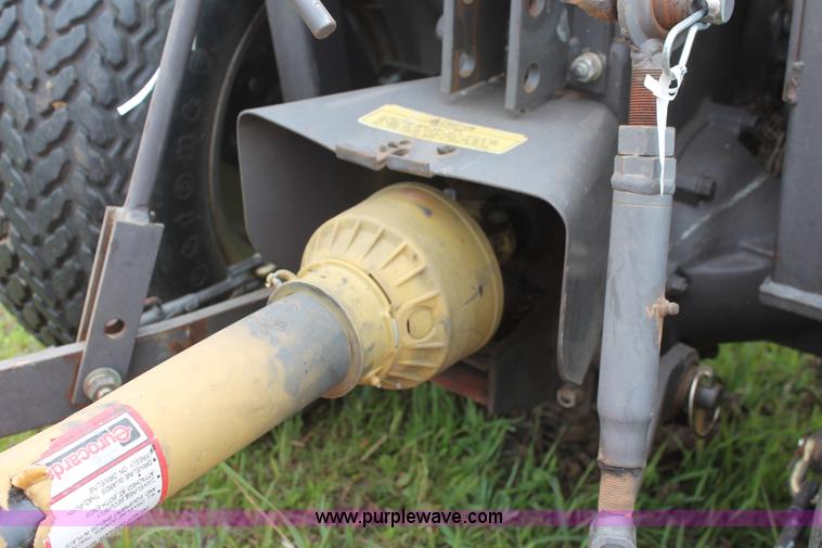 image for item K8858 1991 Massey-Ferguson 1010 Series 2961 tractor