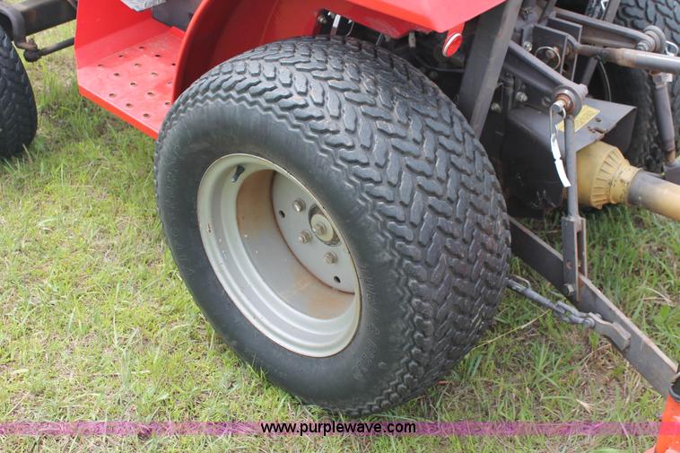 image for item K8858 1991 Massey-Ferguson 1010 Series 2961 tractor