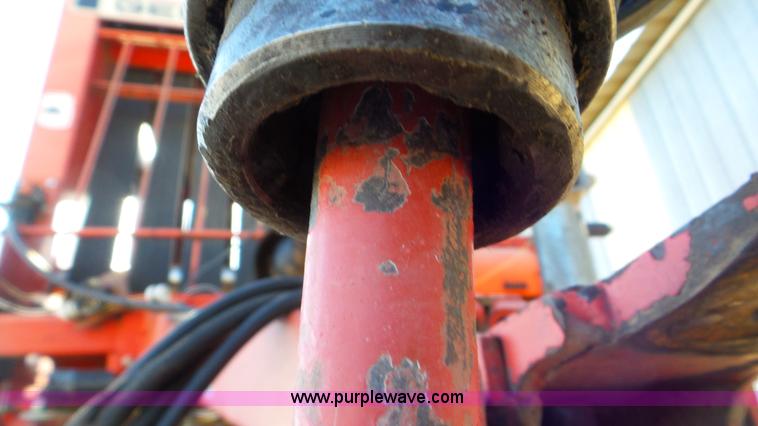 image for item L2009 1994 Gehl 1870 round baler