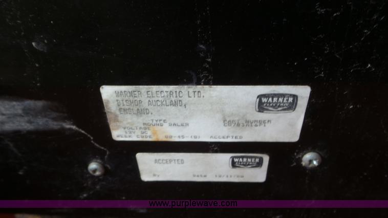 image for item L2009 1994 Gehl 1870 round baler