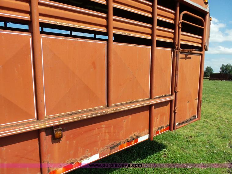 image for item L2052 1996 Coose livestock trailer