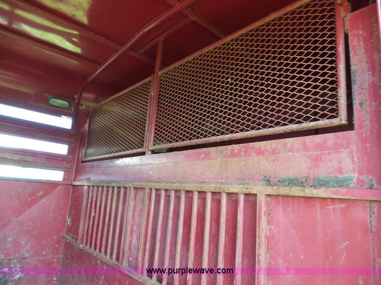 image for item L2052 1996 Coose livestock trailer