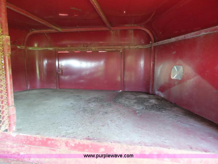 image for item L2052 1996 Coose livestock trailer