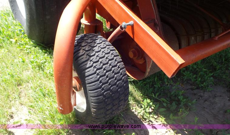 image for item L2062 2000 Hesston 856A round baler