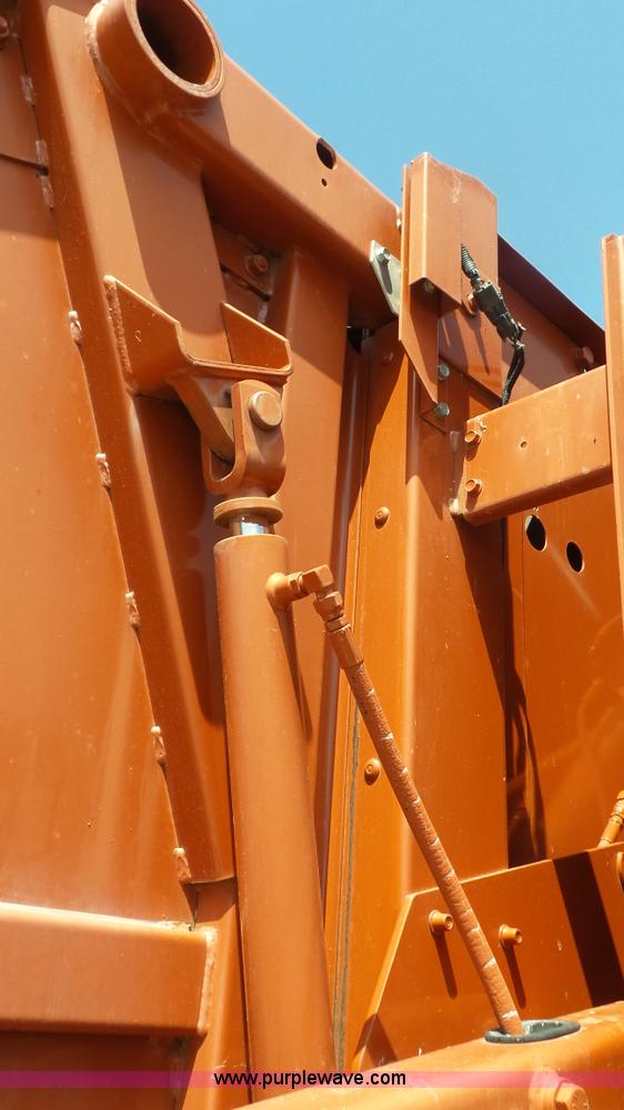 image for item L2062 2000 Hesston 856A round baler