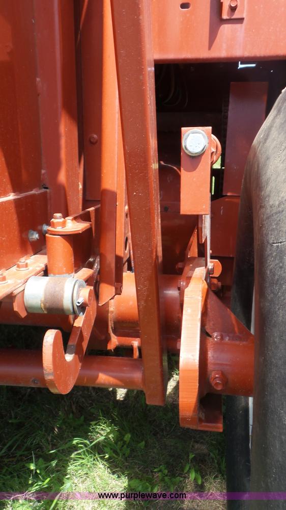 image for item L2062 2000 Hesston 856A round baler