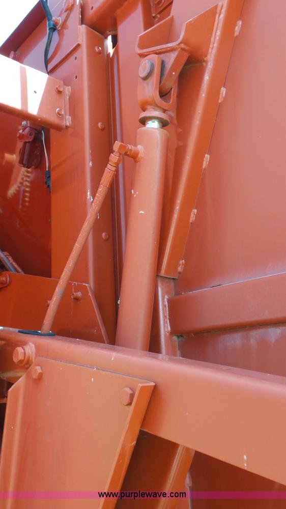 image for item L2062 2000 Hesston 856A round baler