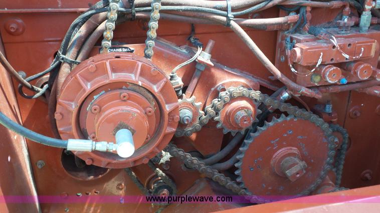 image for item L2062 2000 Hesston 856A round baler