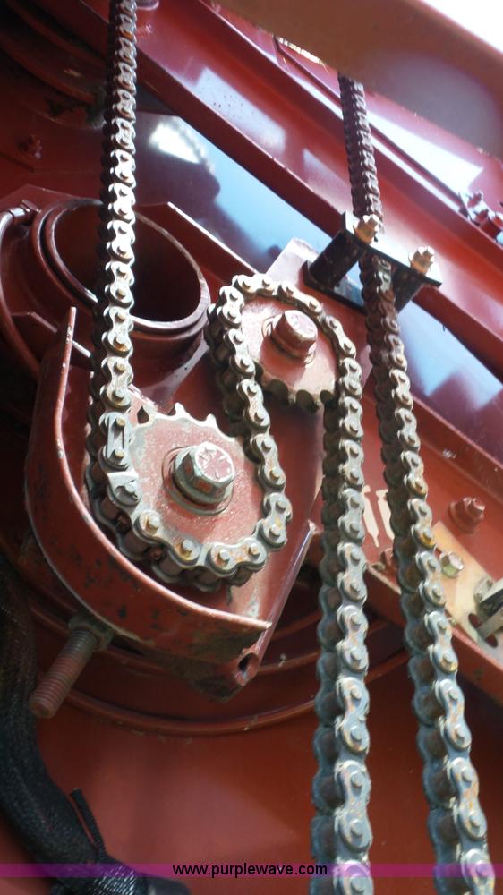 image for item L2062 2000 Hesston 856A round baler