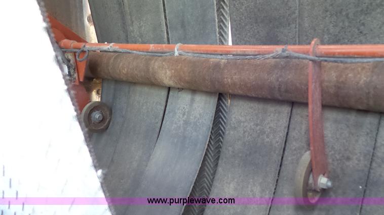 image for item L2062 2000 Hesston 856A round baler