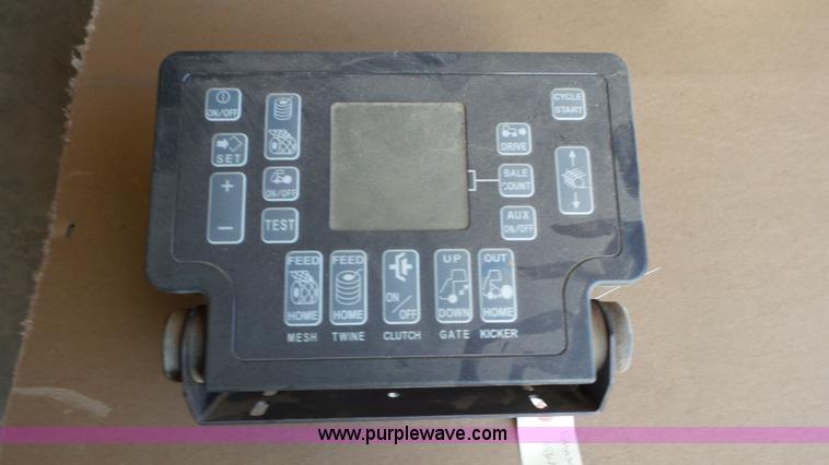 image for item L2062 2000 Hesston 856A round baler