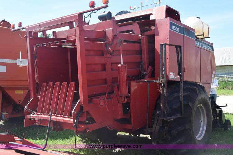 image for item L3837 1995 Case IH 8580 large square baler