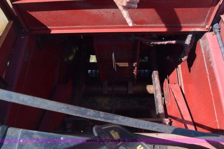 image for item L3837 1995 Case IH 8580 large square baler