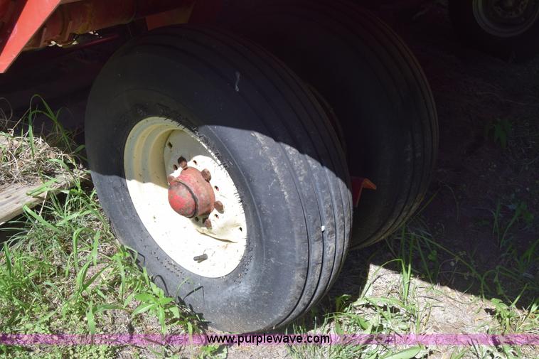 image for item L3837 1995 Case IH 8580 large square baler