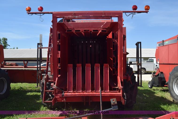 image for item L3837 1995 Case IH 8580 large square baler