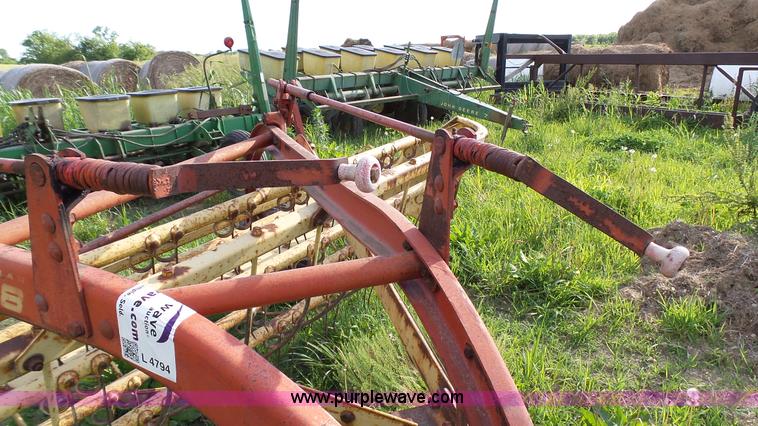image for item L4794 New Holland 258 Rolabar side delivery rake