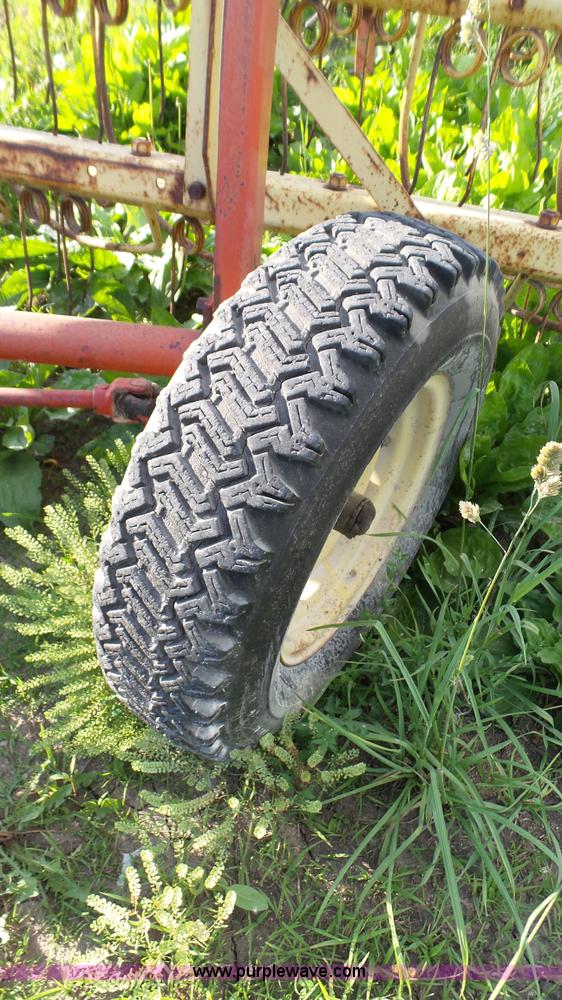 image for item L4794 New Holland 258 Rolabar side delivery rake