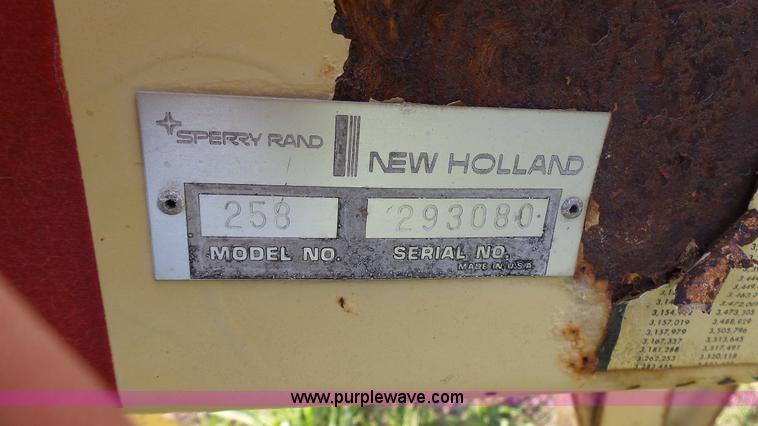 image for item L4794 New Holland 258 Rolabar side delivery rake