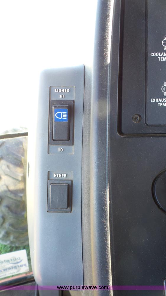 image for item L4856 1991 Case IH 7110 MFWD tractor