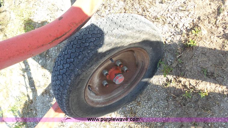 image for item L4922 Tonutti RCS8 hay rake