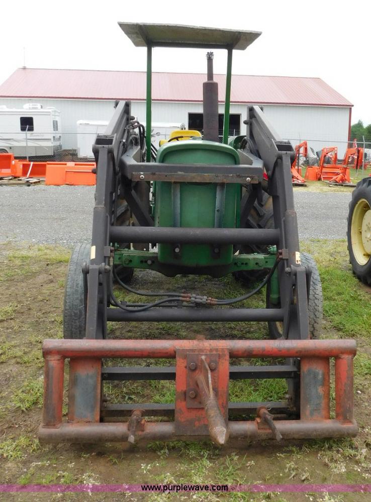 image for item L5877 John Deere 2120 tractor